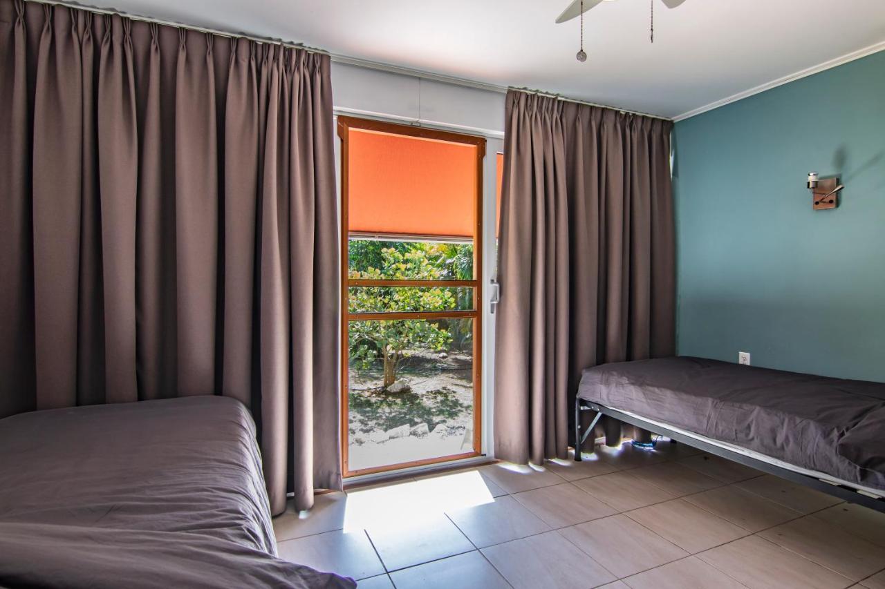 Modern Appartement Op Resort Seru-Coral 4 Pers 2 Slpk Met Een Groot Zwembad Willemstad Ngoại thất bức ảnh