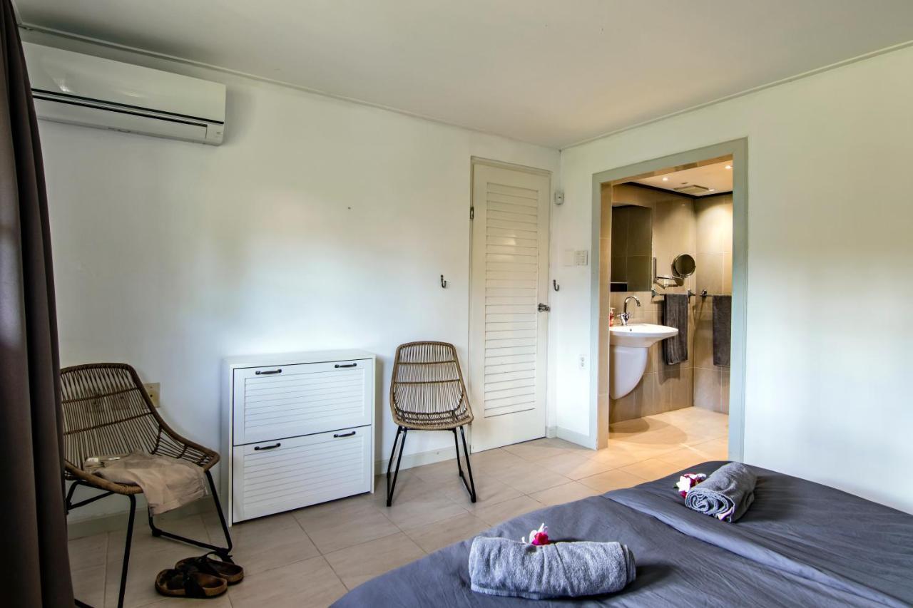 Modern Appartement Op Resort Seru-Coral 4 Pers 2 Slpk Met Een Groot Zwembad Willemstad Ngoại thất bức ảnh